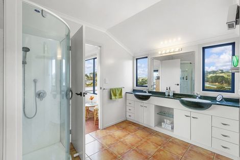 Photo of property in 49 Norrie Avenue, Raglan, 3225