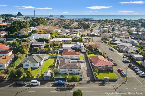 Photo of property in 66 Tukapa Street, Westown, New Plymouth, 4310