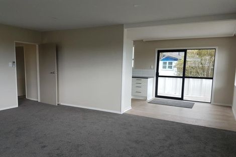 Photo of property in 2 Quinn Grove, Ranui, Porirua, 5024