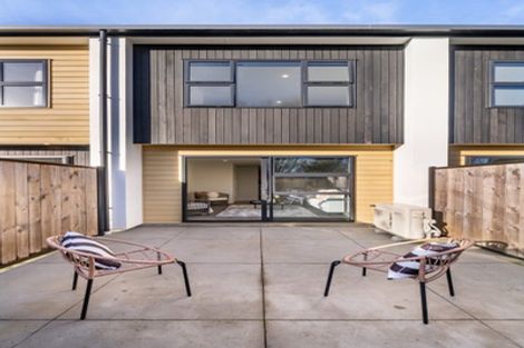 Photo of property in 7/240 Stokes Valley Road, Stokes Valley, Lower Hutt, 5019