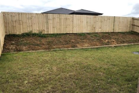 Photo of property in 48 Adams Road South, Pukekohe, 2120