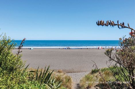 Photo of property in 45 Mcfarlane Street, Oakura, 4314