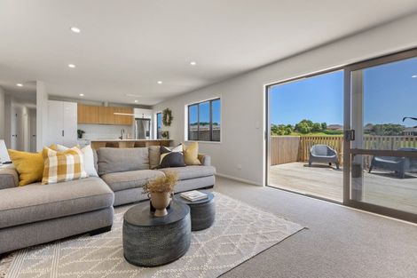 Photo of property in 60 Cyrus Street, Whalers Gate, New Plymouth, 4310