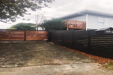 Photo of property in 22 Cedar Heights Avenue, Massey, Auckland, 0614