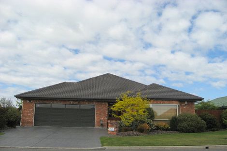 Photo of property in 17 Welsford Street, Woodend, 7610