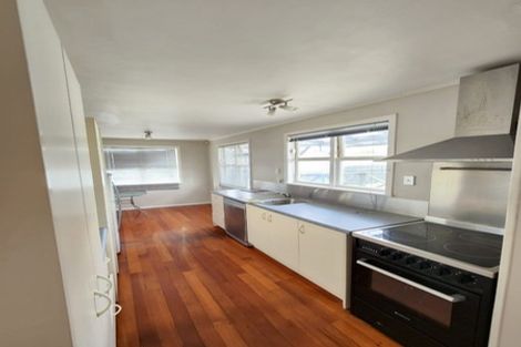 Photo of property in 12 Cargill Street, Papakura, 2110