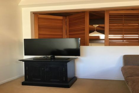 Photo of property in Metro Apartments, 19/220 Thorndon Quay, Pipitea, Wellington, 6011