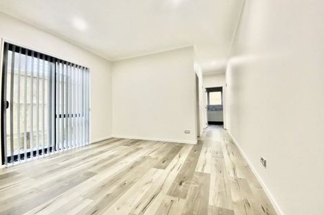 Photo of property in 5 Cloonlyon Drive, Flat Bush, Auckland, 2019