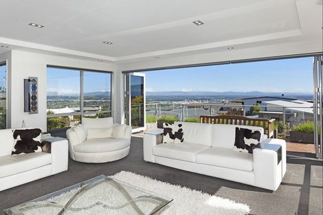 Photo of property in 16 Kenmure Drive, Huntsbury, Christchurch, 8022