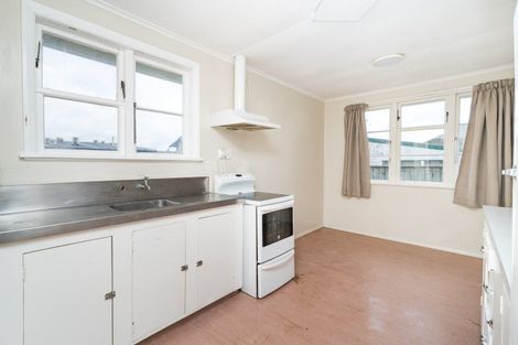 Photo of property in 4 Thames Street, Roslyn, Palmerston North, 4414