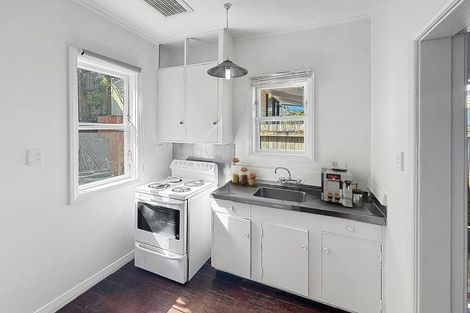 Photo of property in 4a/8 Howard Street, Mount Cook, Wellington, 6021