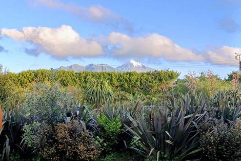 Photo of property in 17 Upper Pitone Road, Pitone, New Plymouth, 4374