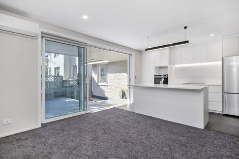 Photo of property in 53 Manor Place, Dunedin Central, Dunedin, 9016