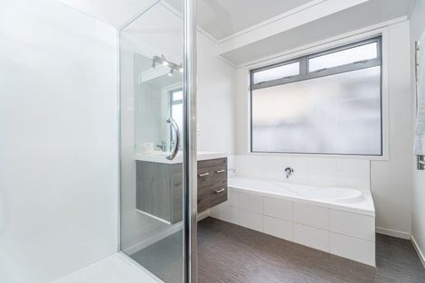 Photo of property in 8b Cook Drive, Whitianga, 3510