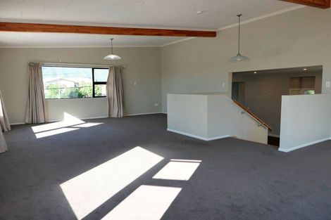 Photo of property in 51 William Street, Waikanae Beach, Waikanae, 5036