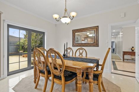 Photo of property in 1 Beverage Place, Rosehill, Papakura, 2113