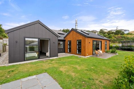 Photo of property in 19 Prestbury Grove, Churton Park, Wellington, 6037