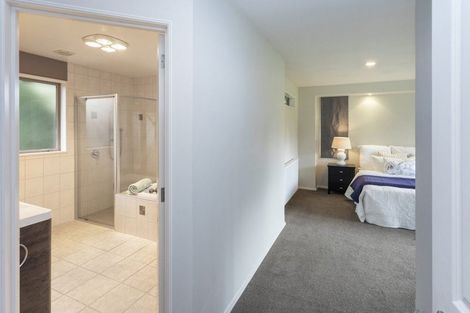 Photo of property in 37 Hussey Road, Harewood, Christchurch, 8051