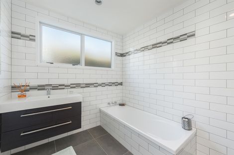 Photo of property in 8 Braeside, Kinmont Park, Mosgiel, 9024