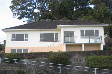 Photo of property in 3 South Road, Moturoa, New Plymouth, 4310