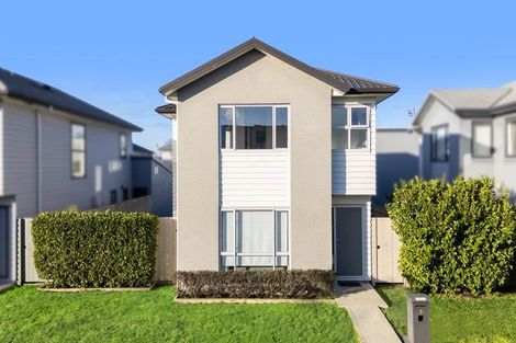 Photo of property in 5 Treestump Road, Takanini, 2112