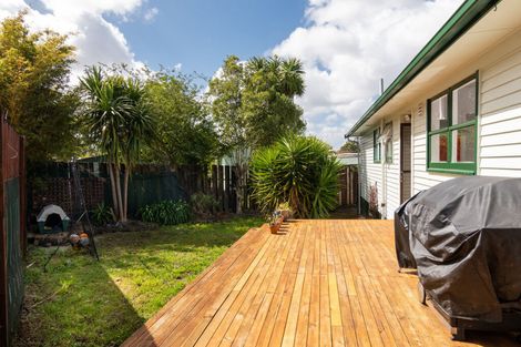 Photo of property in 86 Universal Drive, Henderson, Auckland, 0610