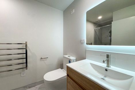 Photo of property in 6/6 James Street, Bayview, Auckland, 0629