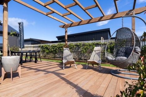 Photo of property in 16 Tunarau Street, Raglan, 3225