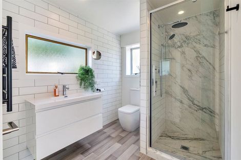 Photo of property in 3/9 Brian Avenue, Forrest Hill, Auckland, 0620