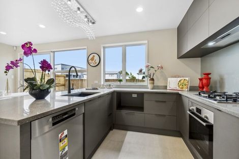 Photo of property in 7 Karikari Crescent, Takanini, 2112