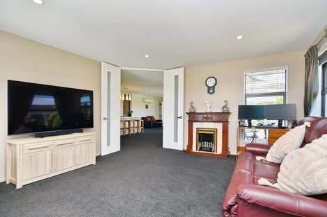 Photo of property in 16 Beech Drive, Rangiora, 7400