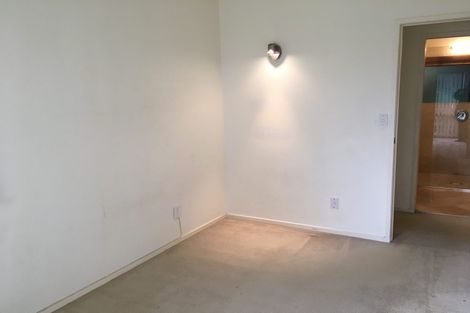 Photo of property in 86 Hattaway Avenue, Bucklands Beach, Auckland, 2012