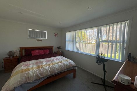 Photo of property in 20 Brentford Place, Manurewa, Auckland, 2102