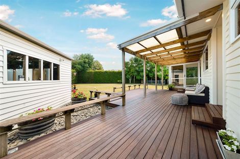 Photo of property in 26 Bodi Place, Te Atatu South, Auckland, 0610