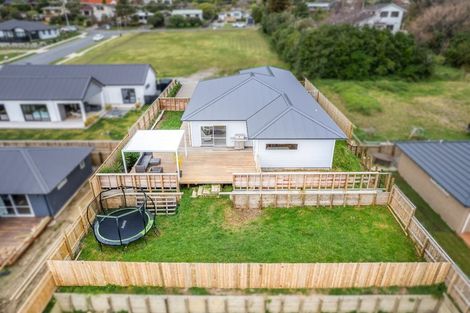 Photo of property in 7 Karearea Avenue, Waikanae, 5036