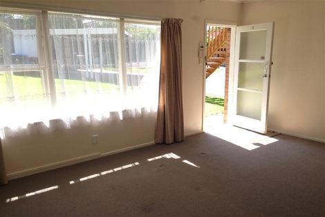 Photo of property in 2/60 Moana Avenue, One Tree Hill, Auckland, 1061