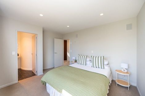 Photo of property in 14 Woodford Heights, Havelock North, 4130