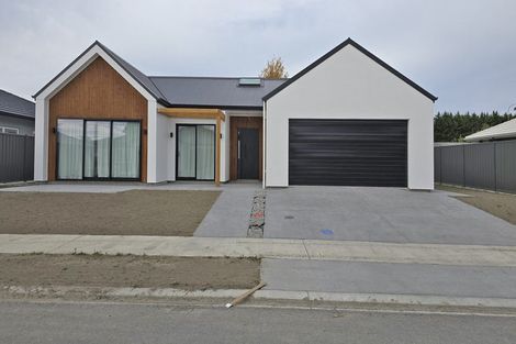 Photo of property in 16 George Yee Place, Taradale, Napier, 4112