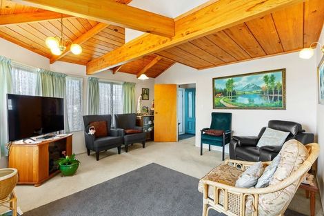Photo of property in 28 Maori Hut Road, Red Beach, 0932