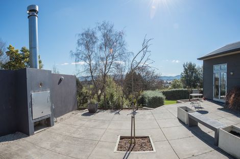 Photo of property in 8 Braeside, Kinmont Park, Mosgiel, 9024