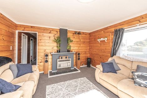 Photo of property in 21 Manuka Street, Castlecliff, Whanganui, 4501