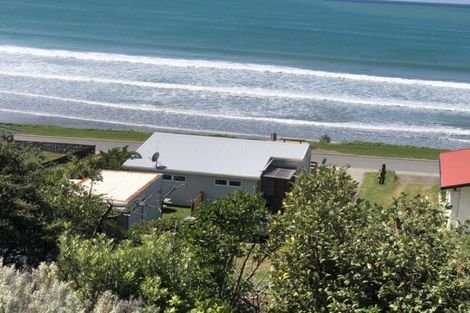 Photo of property in 98 Jetty Road, Castlepoint, Tinui, 5889