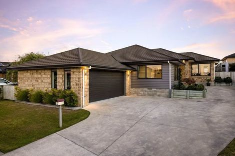 Photo of property in 9 Denham Court, Flagstaff, Hamilton, 3210