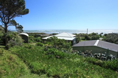 Photo of property in 143 Riria Kereopa Memorial Drive, Raglan, 3297