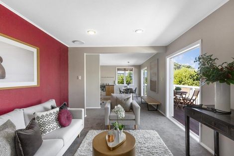 Photo of property in 19 Hiwi Crescent, Titahi Bay, Porirua, 5022