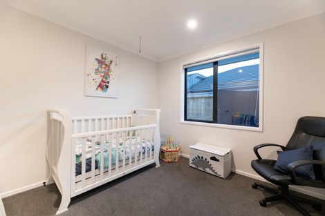 Photo of property in 15 Kotiate Street, Papamoa Beach, Papamoa, 3118