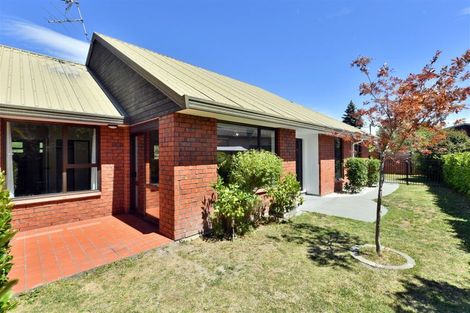 Photo of property in 8 Ridder Place, Halswell, Christchurch, 8025