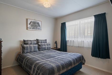 Photo of property in 6 Raukawa Street, Otaki, 5512