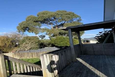 Photo of property in 2/10 Southview Place, Wattle Downs, Auckland, 2102