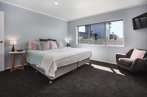 Photo of property in 120 Endeavour Drive, Whitby, Porirua, 5024